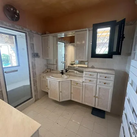 Villa Panoramique Avec Vue Et Montagne à *