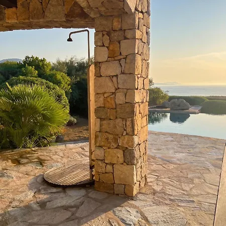 De 4 A A 20 M De La Avec Vue Sur La Piscine Privee Et Jacuzzi * Corbara