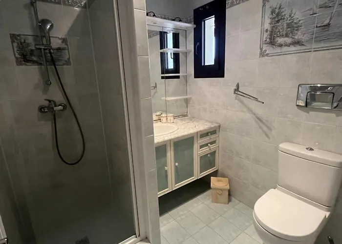 Panoramique Avec Vue Et Montagne A * Corbara